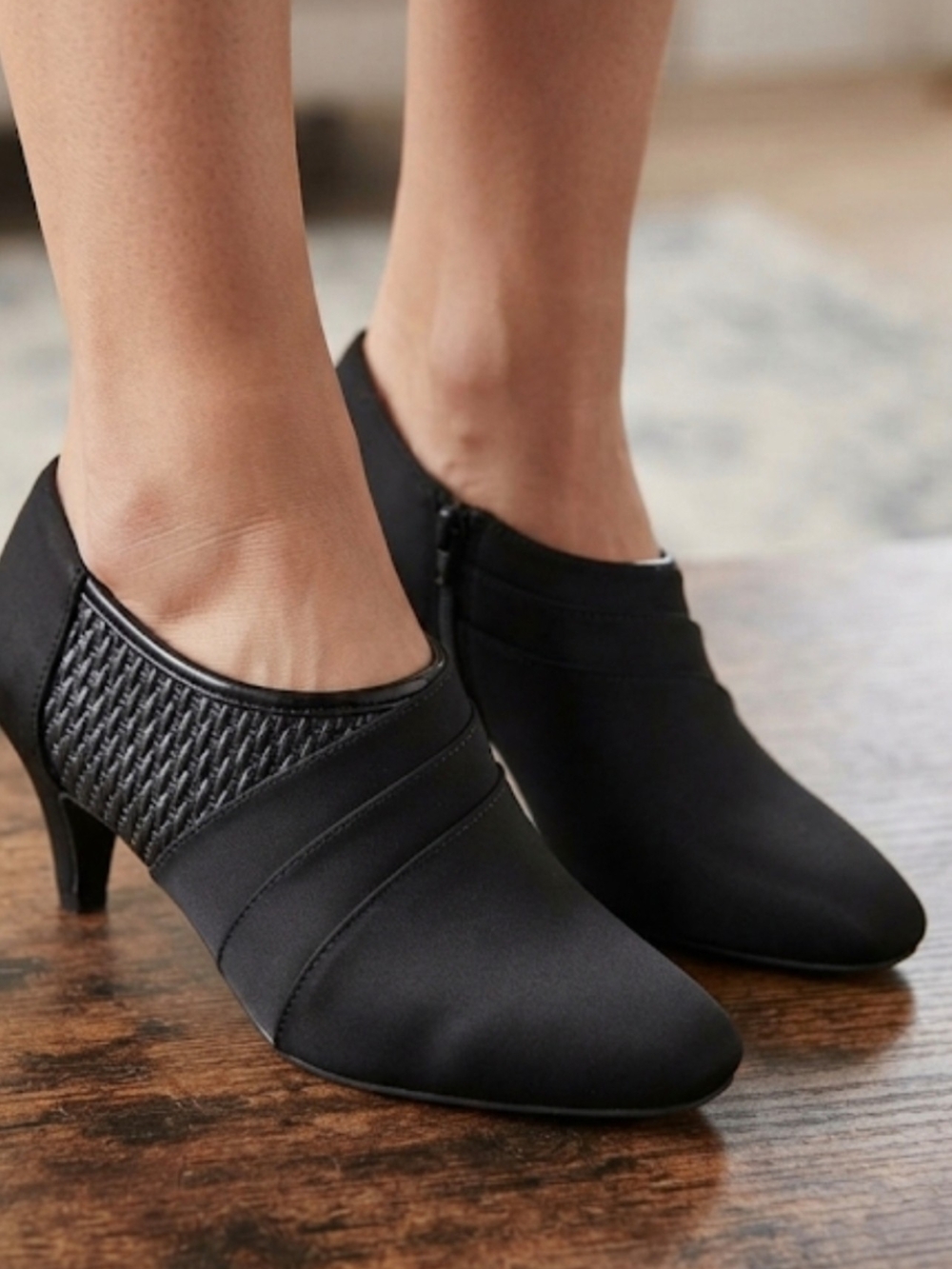 Andiamo Classic Black Ankle Booties with Textured Panel 7.5